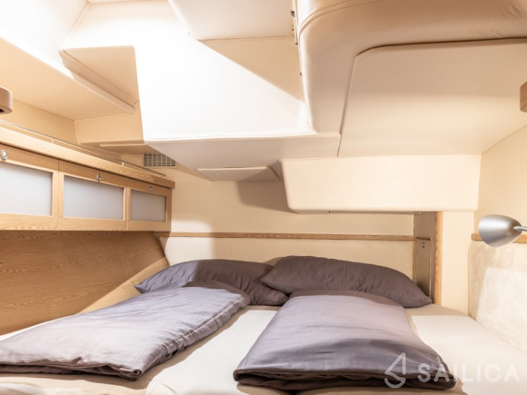 Hanse 630e - Yacht Charter Sailica