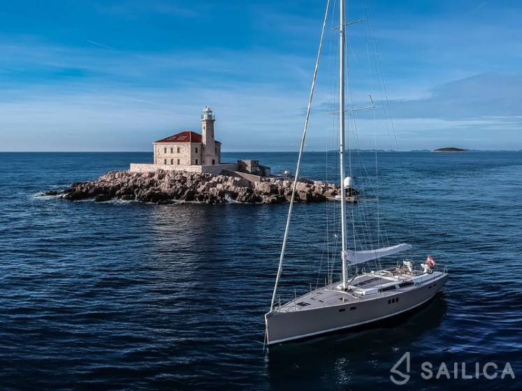 Hanse 630e - Yacht Charter Sailica