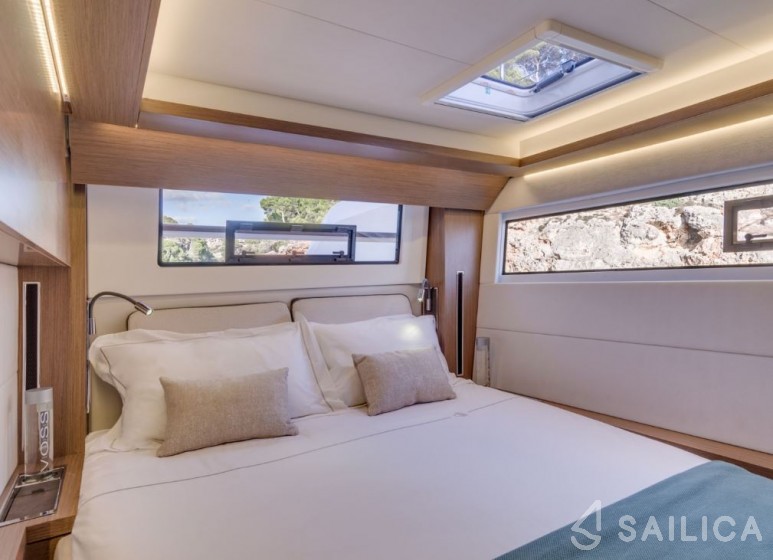 Lagoon 50 - Yacht Charter Sailica
