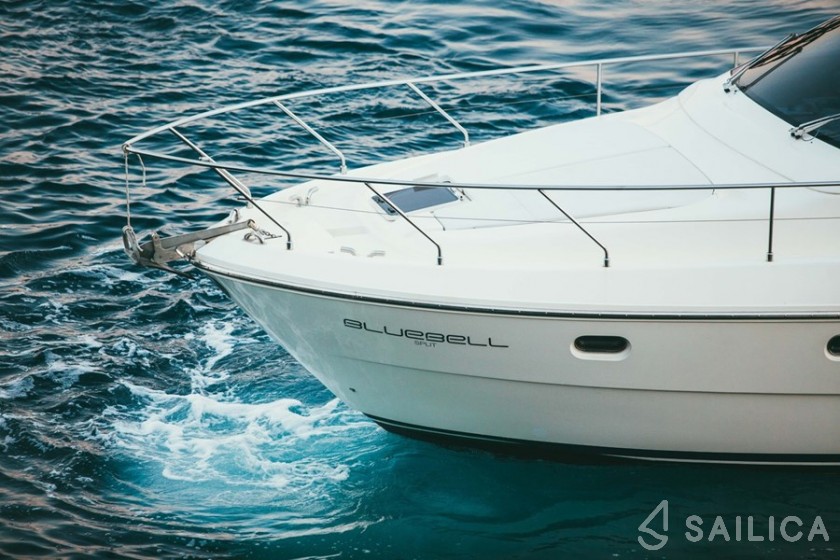 Ferretti 460i - Yacht Charter Sailica