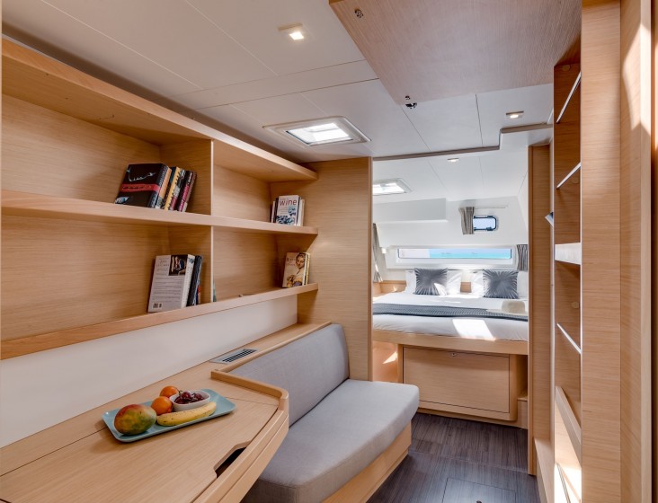 Lagoon 420 - Yacht Charter Sailica