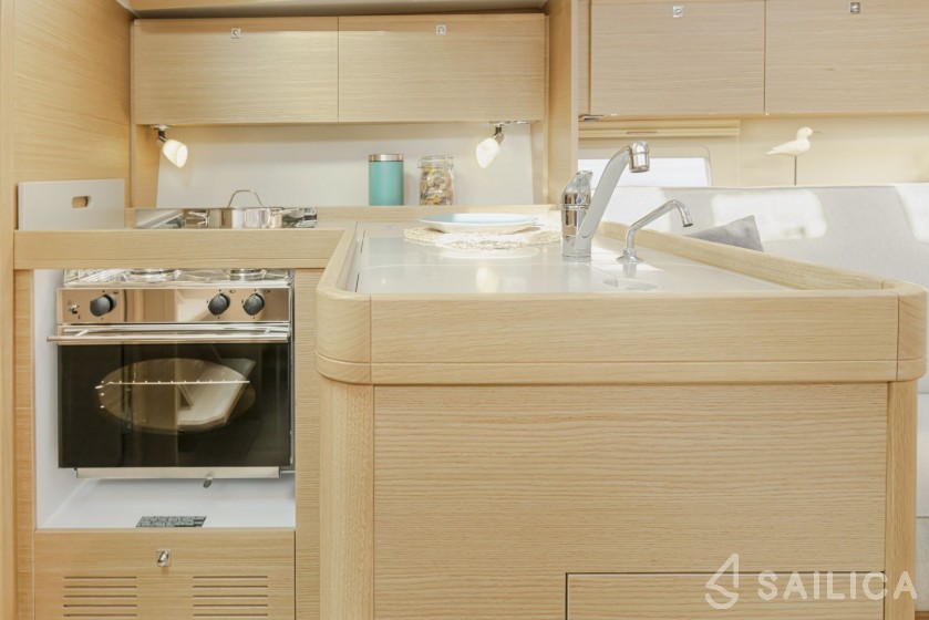 Dufour 360 Grand Large - Yacht Charter Sailica