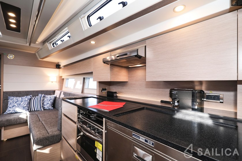 Hanse 588 - Yacht Charter Sailica