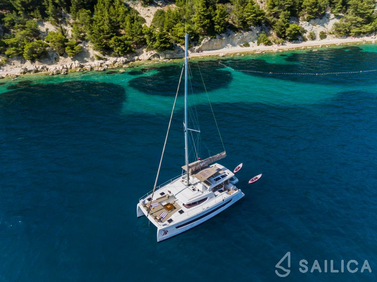 Bali 4.6 - Yacht Charter Sailica