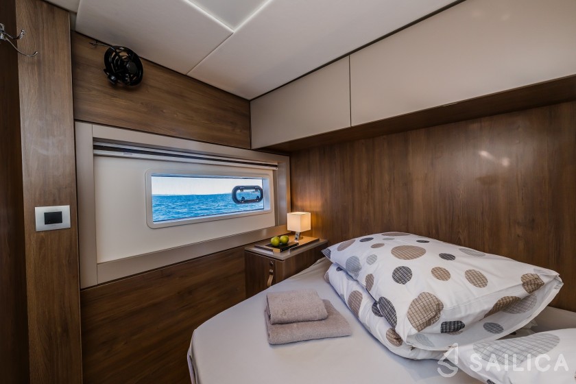 Bali 4.6 - Yacht Charter Sailica