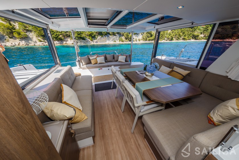 Bali 4.6 - Yacht Charter Sailica
