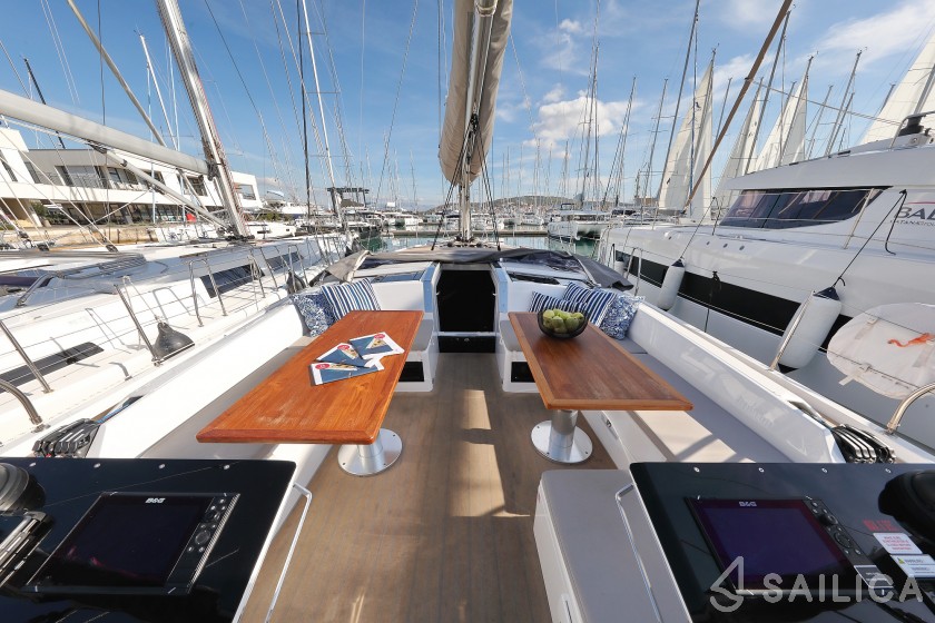 Hanse 460 - Yacht Charter Sailica
