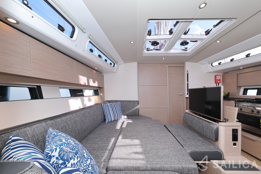 Hanse 460 - Yacht Charter Sailica