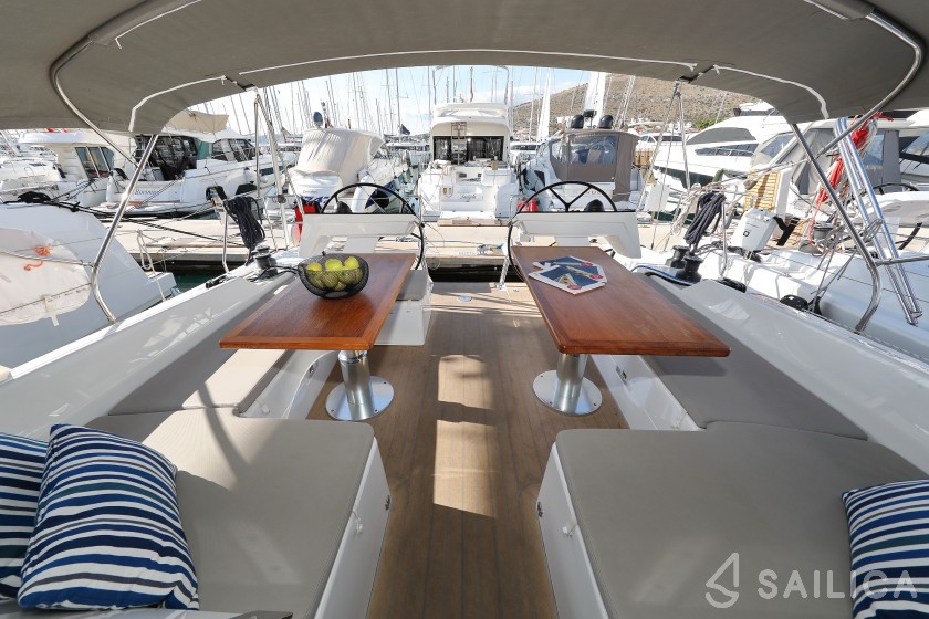 Hanse 460 - Yacht Charter Sailica