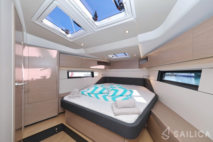 Hanse 460 - Yacht Charter Sailica