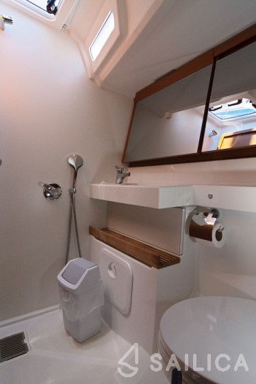 Sun Odyssey 440 - Yacht Charter Sailica