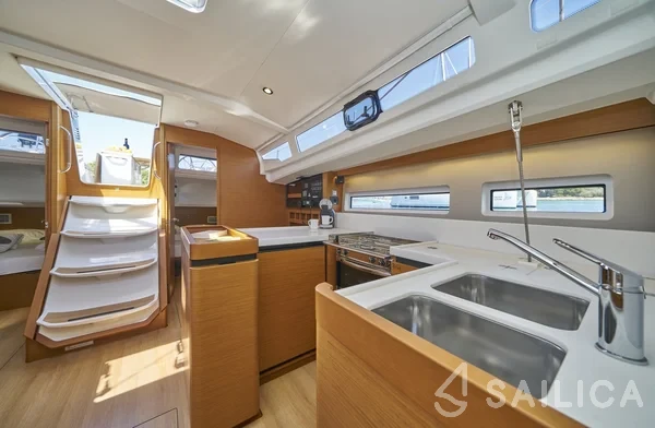 Sun Odyssey 440 - Yacht Charter Sailica