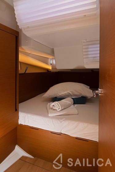 Sun Odyssey 440 - Yacht Charter Sailica