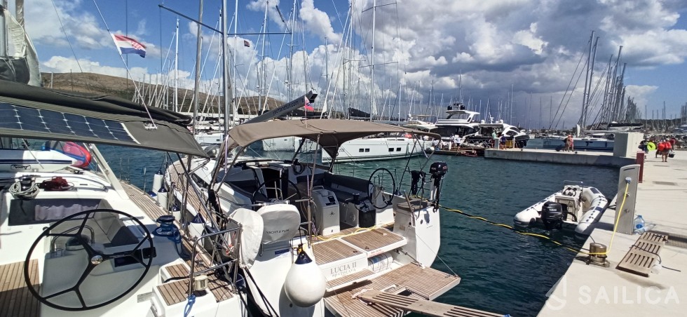 Sun Odyssey 440 - Yacht Charter Sailica