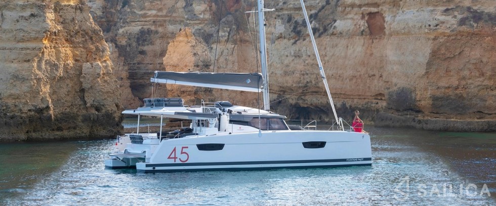 Elba 45 - Yacht Charter Sailica