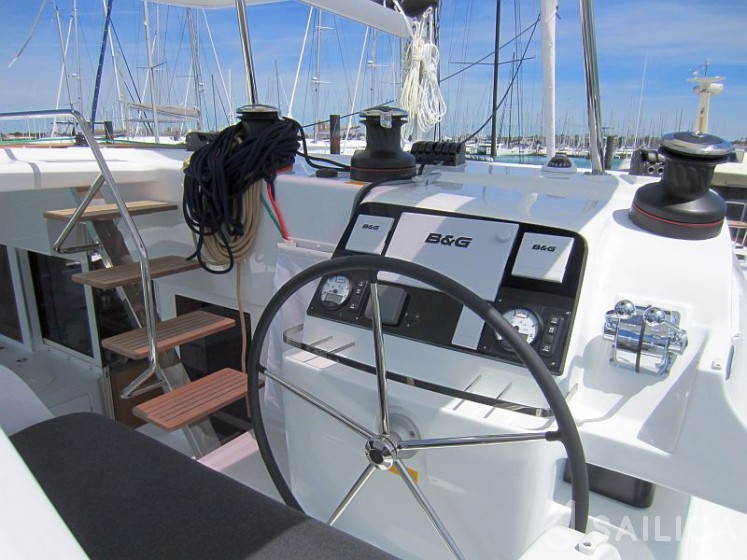 Lagoon 450 - Yacht Charter Sailica