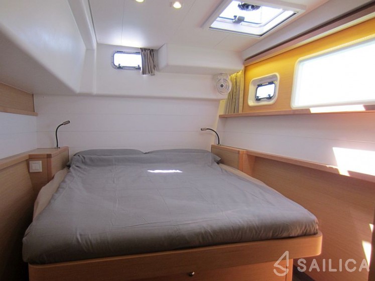 Lagoon 450 - Yacht Charter Sailica