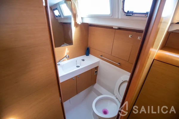 Sun Odyssey 469 - Yacht Charter Sailica