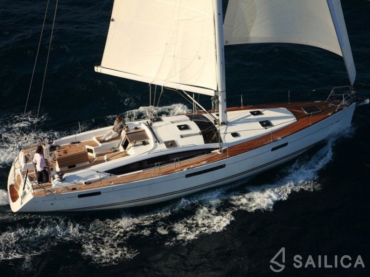 Jeanneau 53 - 3 cab. - Yacht Charter Sailica