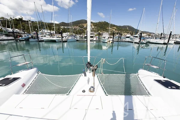 Lagoon 421 - Yacht Charter Sailica