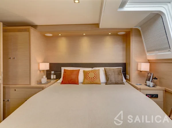 Lagoon 620 - Yacht Charter Sailica