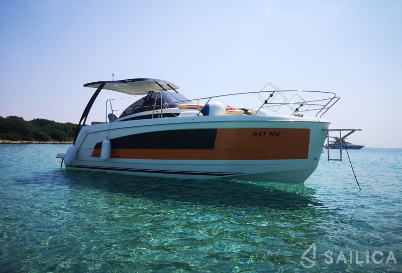 Balt 818 Titanium - Yacht Charter Sailica