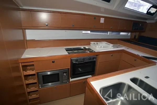 Bavaria Cruiser 56 - Yacht Charter Sailica