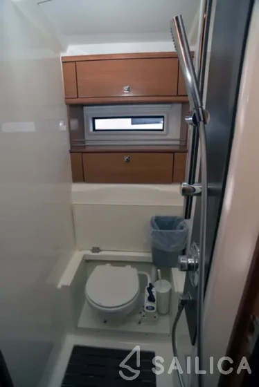 Bavaria Cruiser 56 - Yacht Charter Sailica