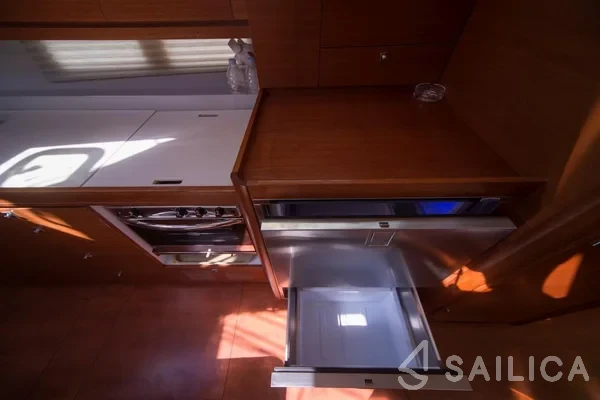 Dufour 460 GL - Photo #63 Dufour 460 GL - Yacht Charter Sailica