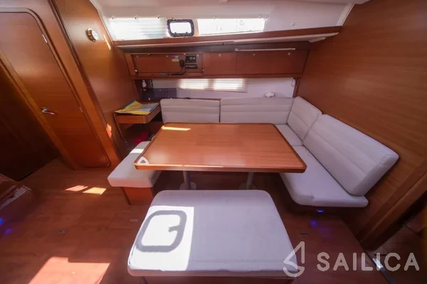 Dufour 460 GL - Photo #59 Dufour 460 GL - Yacht Charter Sailica