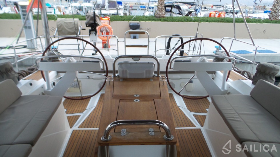 Jeanneau 57 - Yacht Charter Sailica