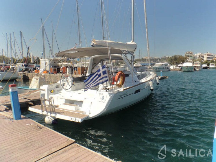 Oceanis 45 - Yacht Charter Sailica