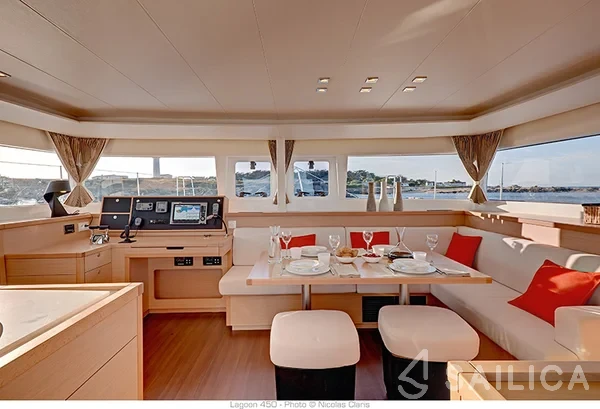 Lagoon 450 - Yacht Charter Sailica