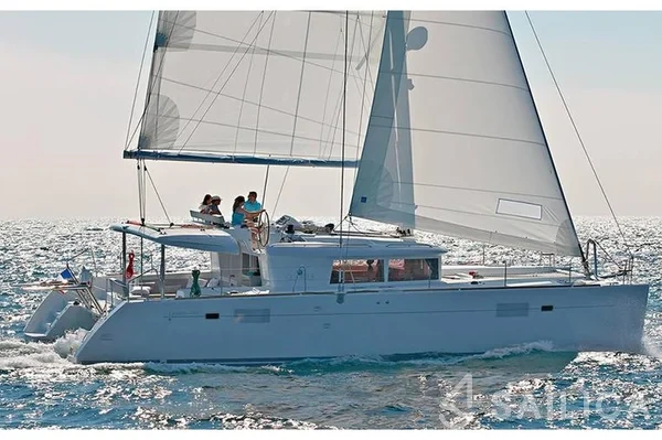 Lagoon 450 - Yacht Charter Sailica