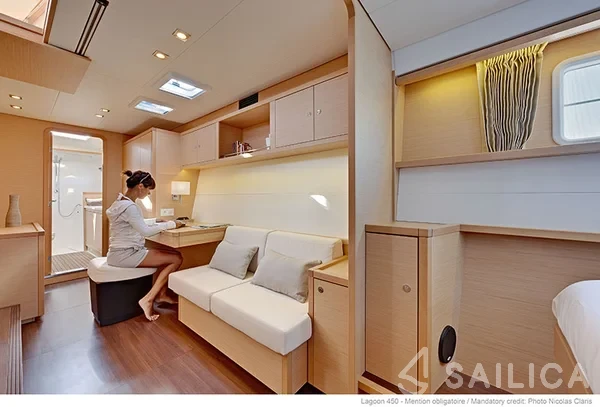 Lagoon 450 - Yacht Charter Sailica
