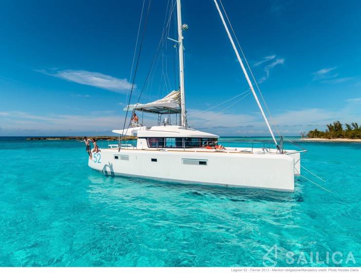Lagoon 52F - Yacht Charter Sailica