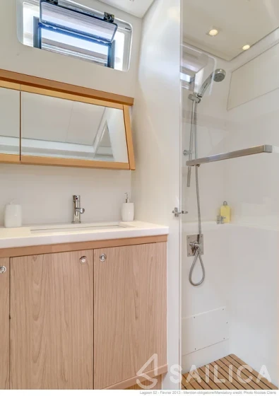 Lagoon 52F - Yacht Charter Sailica