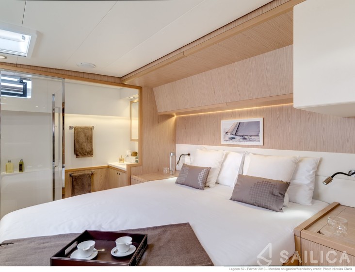 Lagoon 52F - Yacht Charter Sailica