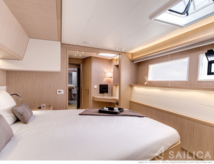 Lagoon 52F - Yacht Charter Sailica