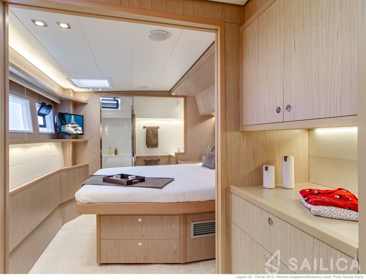 Lagoon 52F - Yacht Charter Sailica