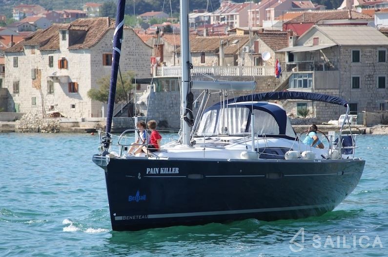 Oceanis 46 - Yacht Charter Sailica