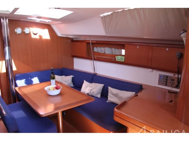 Oceanis 46 - Yacht Charter Sailica
