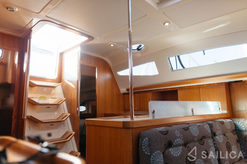 Elan 434 - Yacht Charter Sailica