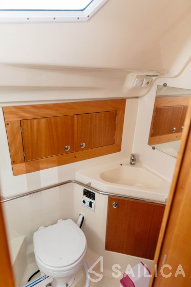 Elan 434 - Yacht Charter Sailica