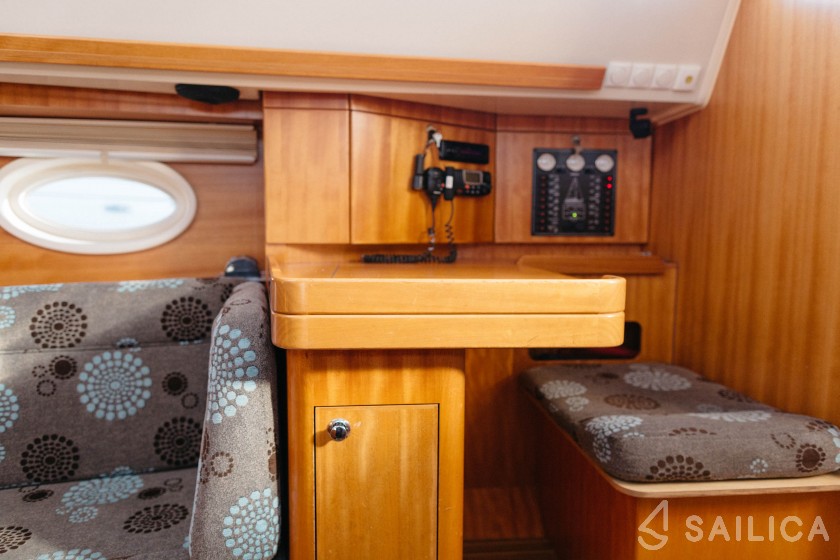 Elan 434 - Yacht Charter Sailica