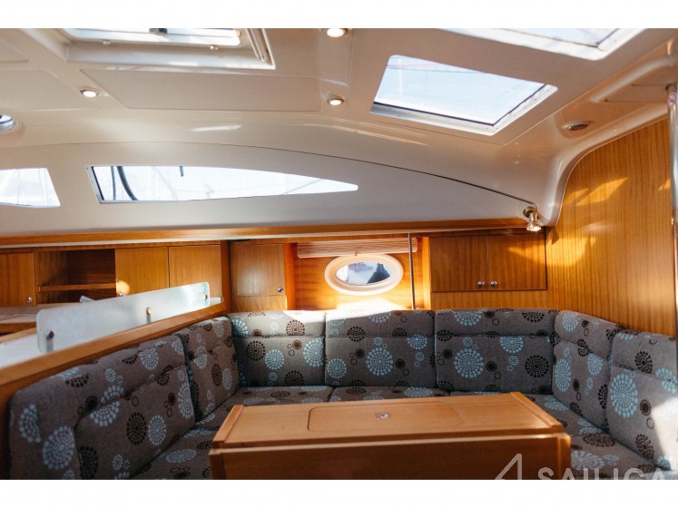 Elan 434 - Yacht Charter Sailica