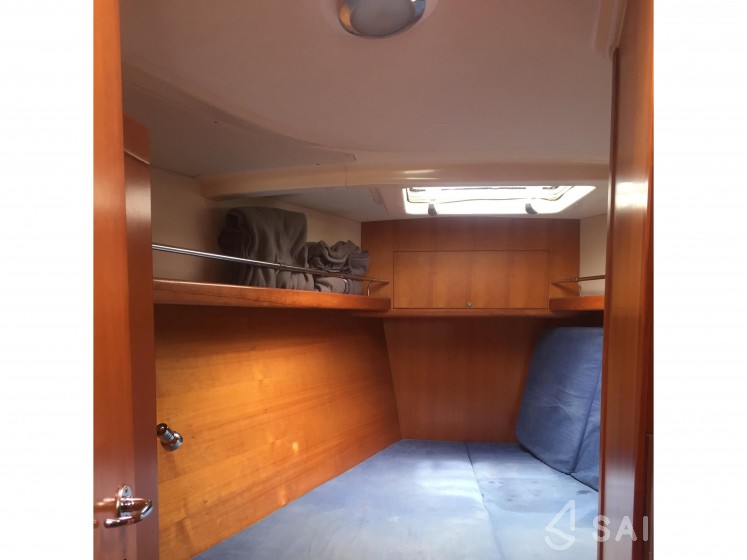 Comet 41s - Yacht Charter Sailica