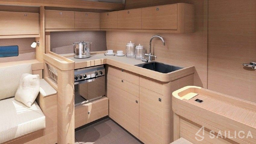 Dufour 460 GL - Yacht Charter Sailica