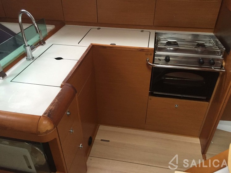 Sun Odyssey 449 - Yacht Charter Sailica