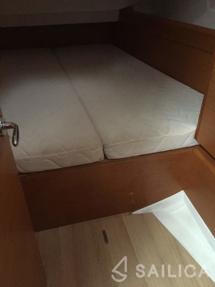 Sun Odyssey 449 - Yacht Charter Sailica